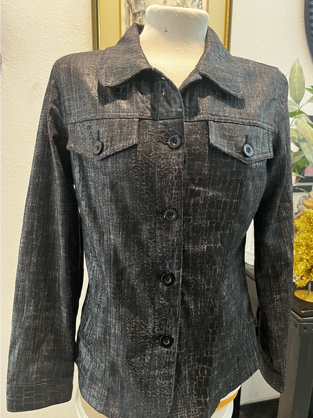 Bamboo Traders Black Textured Button-Front Jean Shirt Jacket